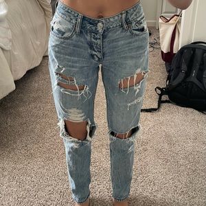 American Eagle mom jeans